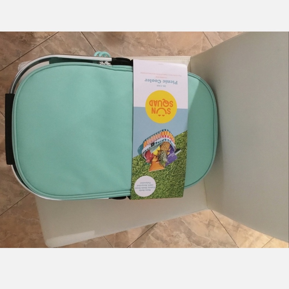 Sun Squad Picnic Cooler 36 Can